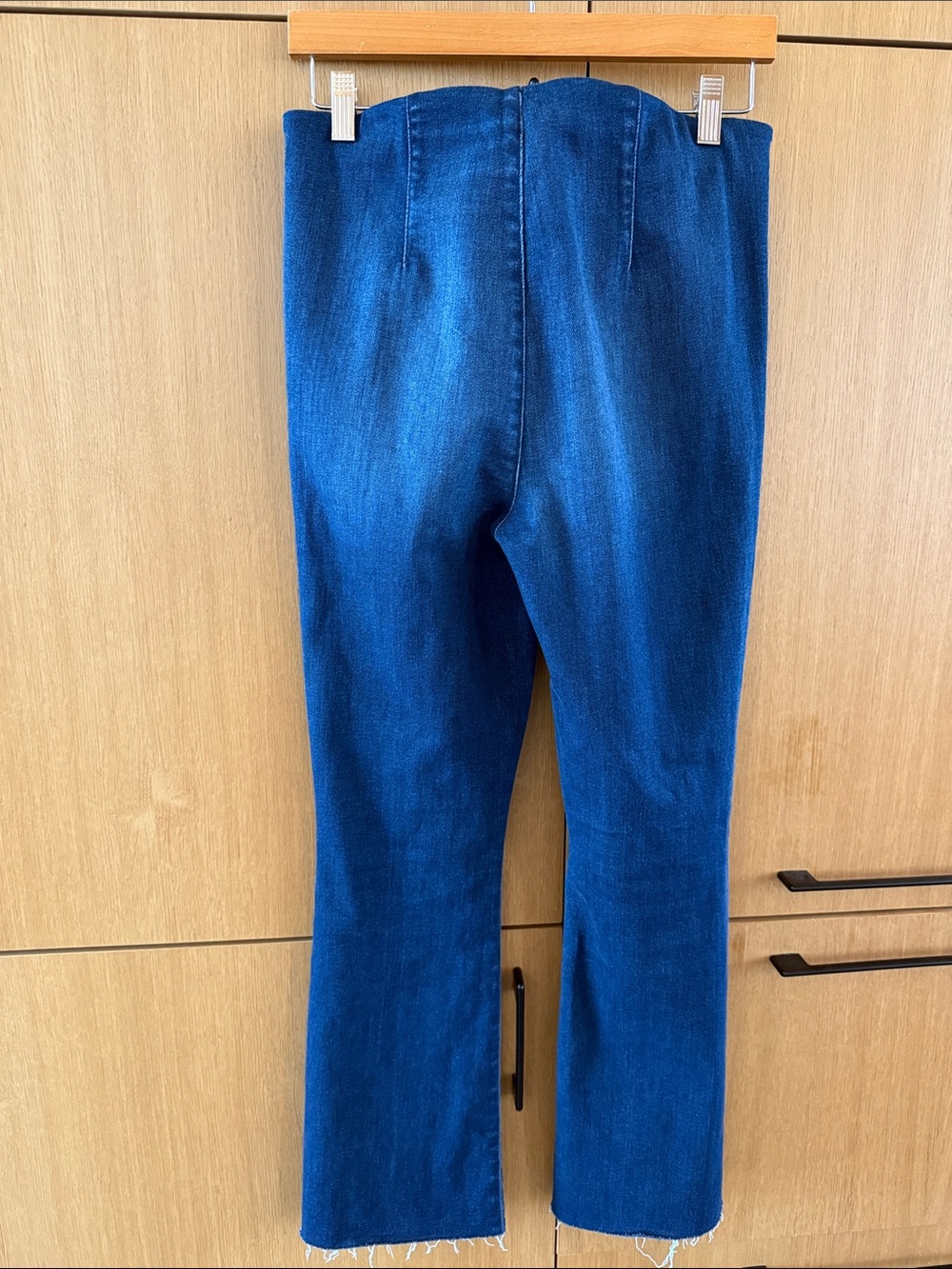Frank & Eileen FLANNIGAN ILLUSION
Flare Pull-On Denim Jeans Women’s size 28 - Picture 6 of 10